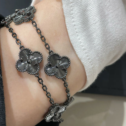 [Topon Jewelry]CLOVER 5 MOTIF BLACK BRACELET