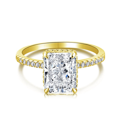 4.0 Carat Luxurious Engagement Ring