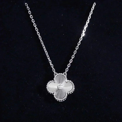 [Topon Jewelry]CLOVER  15MM DIAMOND LASER NECKLACE SILVER