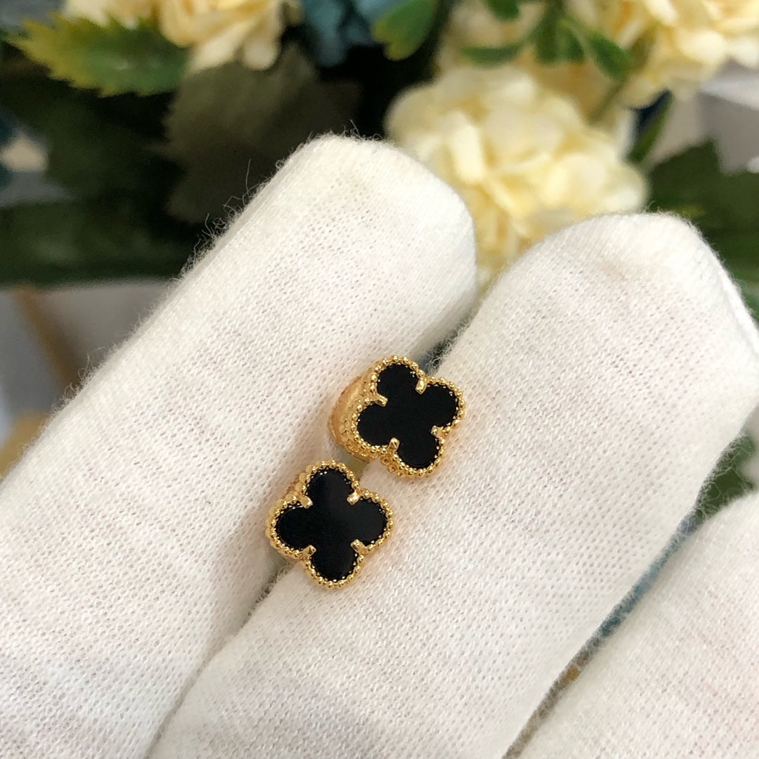 [Topon Jewelry]CLOVER MINI GOLD EARRINGS