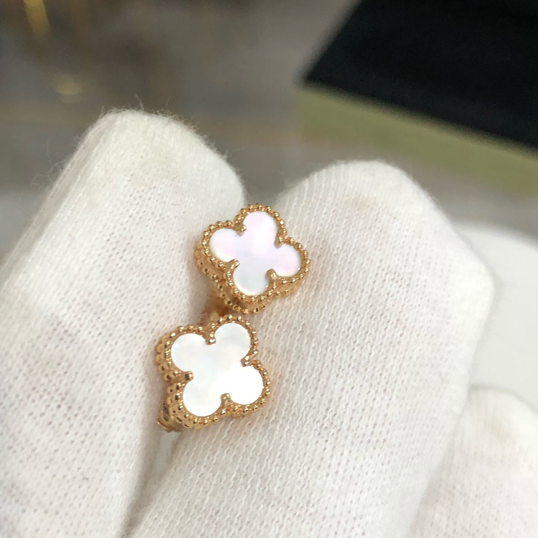 [Topon Jewelry]CLOVER MINI GOLD EARRINGS