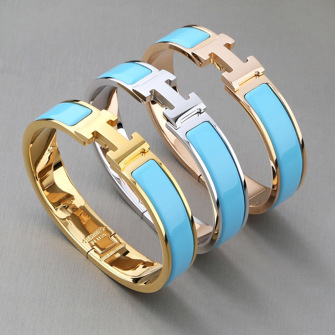 [Topon]H CLOUD BLUE BRACELET