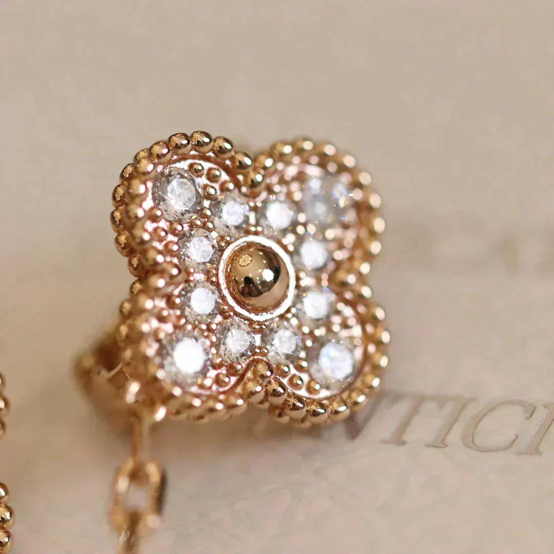 [Topon Jewelry]CLOVER MEDIUM 1 MOTIFS FUll DIAMOND EARRINGS