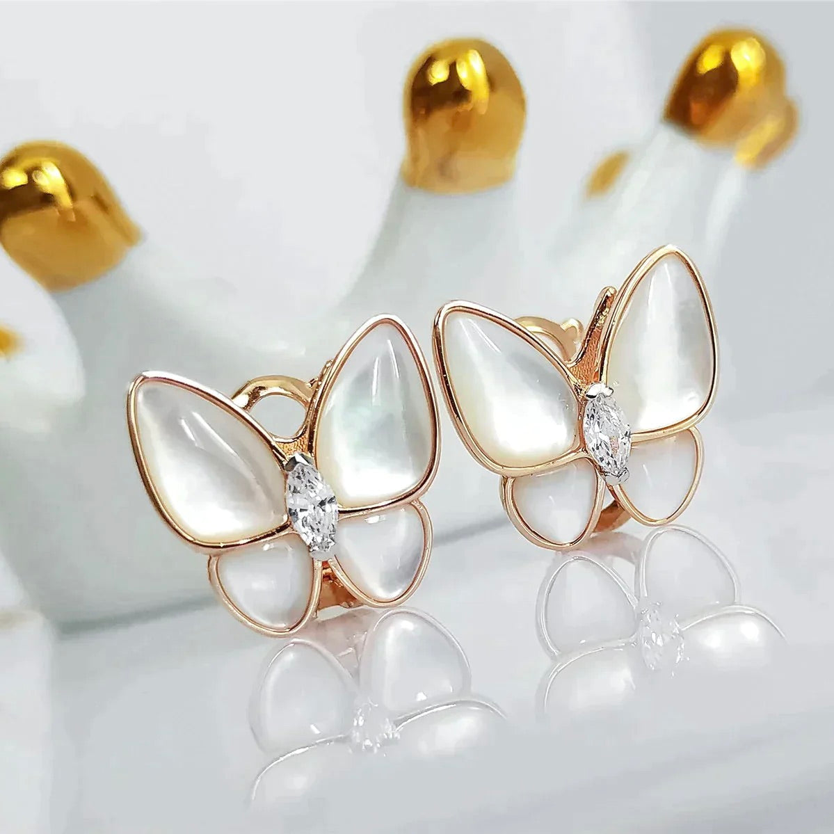 [Topon Jewelry]BUTTERFLY MOP DIAMOND EARRINGS