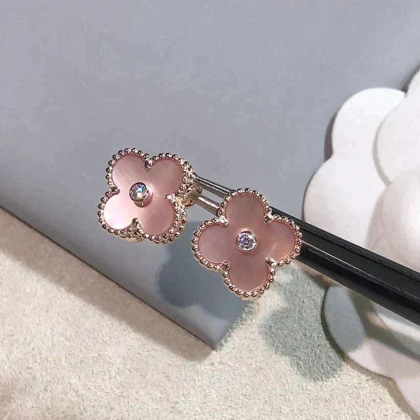 [Topon Jewelry]CLOVER MEDIUM 1 MOTIFS  PINK MOP DIAMOND EARRINGS