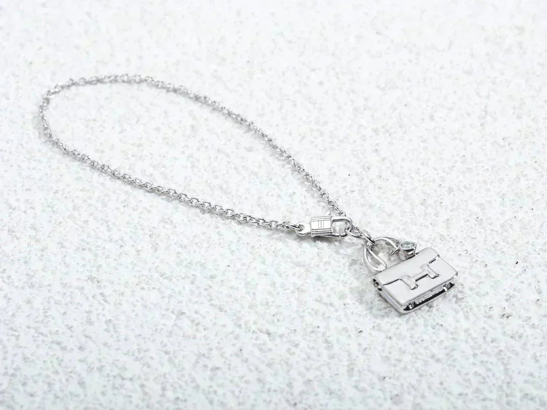 [Topon Jewelry]AMULETTE PEDANT SILVER NECKLACE