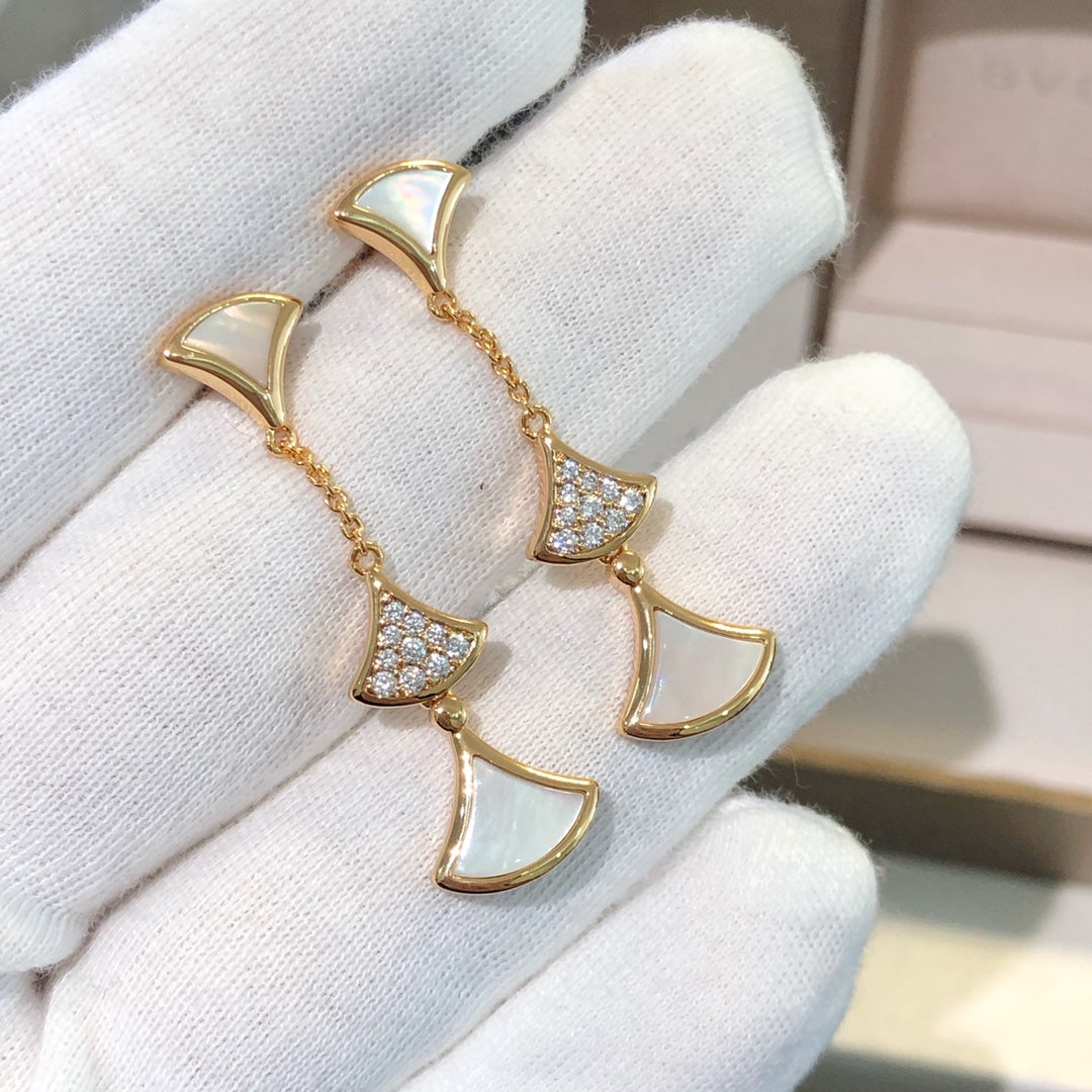 [Topon Jewelry]DREAM EARRINGS 3 MOTIFS DIAMOND MOP PINK GOLD