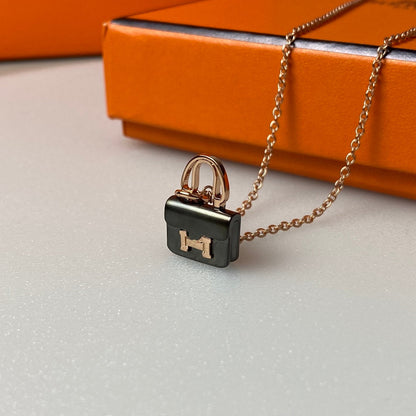 [Topon]CONSTANCE BLACK PEDANT PINK GOLD NECKLACE