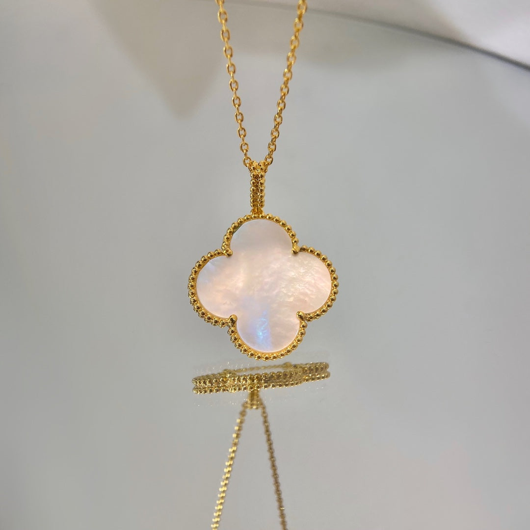 [Topon Jewelry]CLOVER 25MM MOP LARGE PENDANT NECKLACE