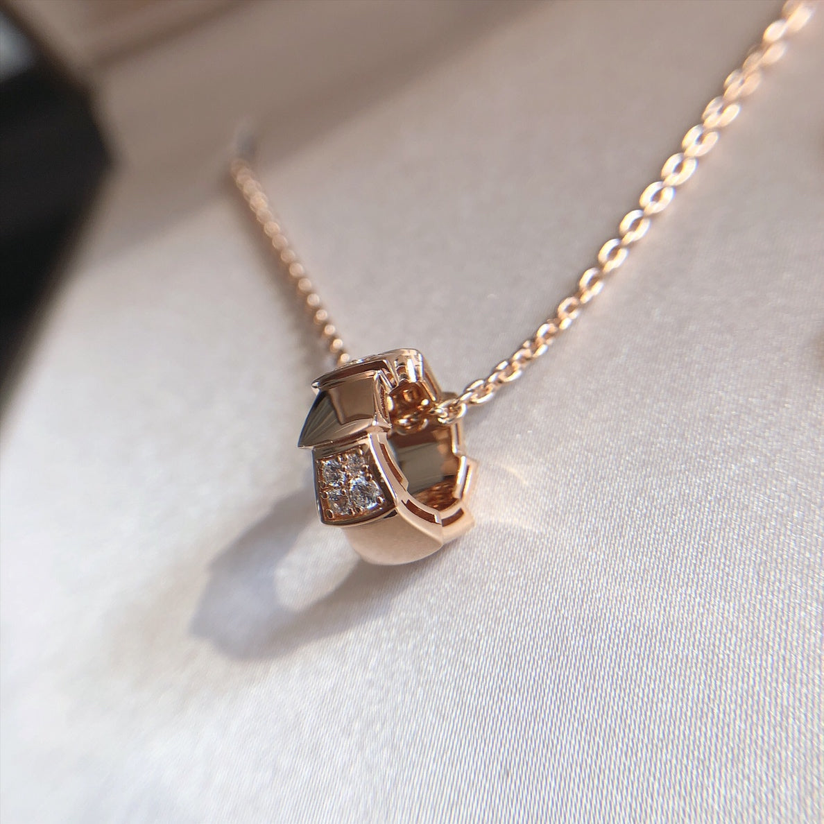 [Topon Jewelry]SERPENTI PEDANT DIAMOND PINK GOLD NECKLACE