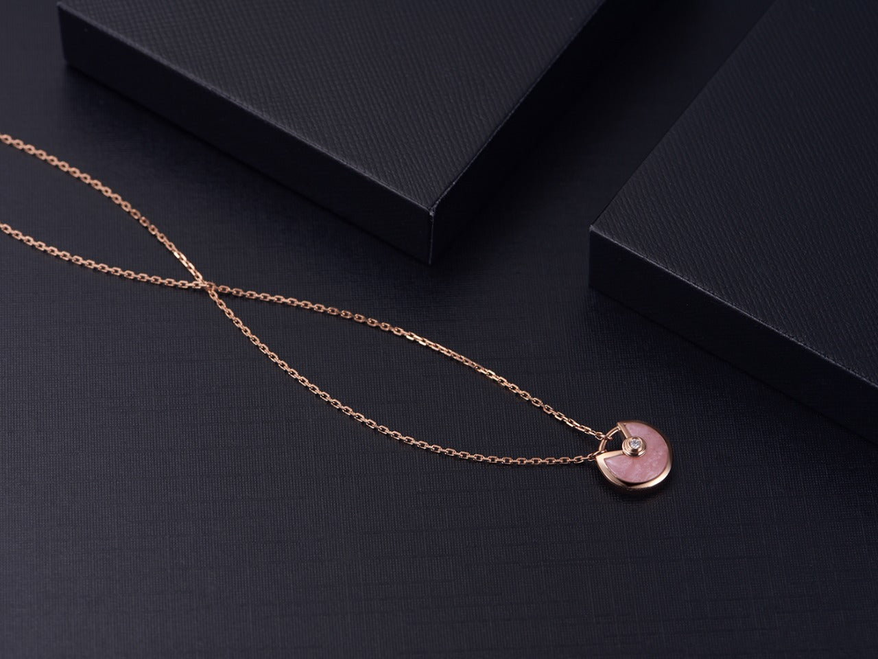 [Topon Jewelry]AMULETTE ROSE GOLD PINK MOP NECKLACE