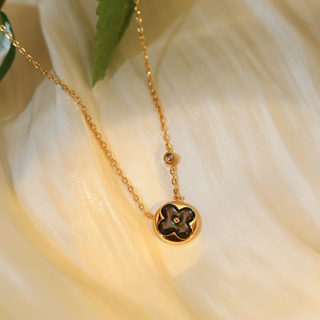 [Topon]SUN PEDANT PINK GOLD 1 DIAMOND NECKLACE