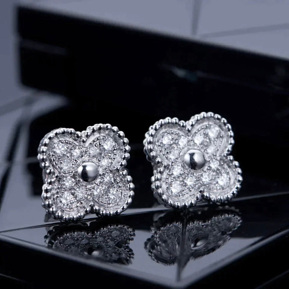 [Topon Jewelry]CLOVER 1 MOTIFS DIAMOND STUD EARRINGS SILVER