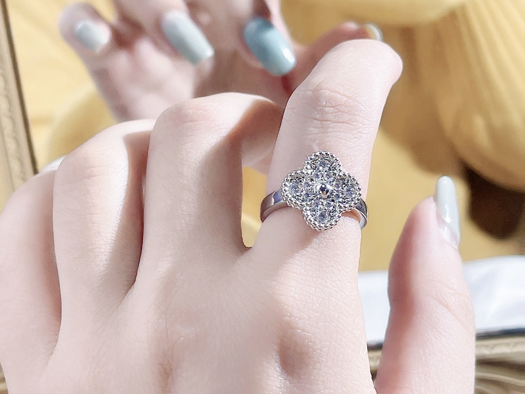 [Topon Jewelry]CLOVER DIAMOND RING