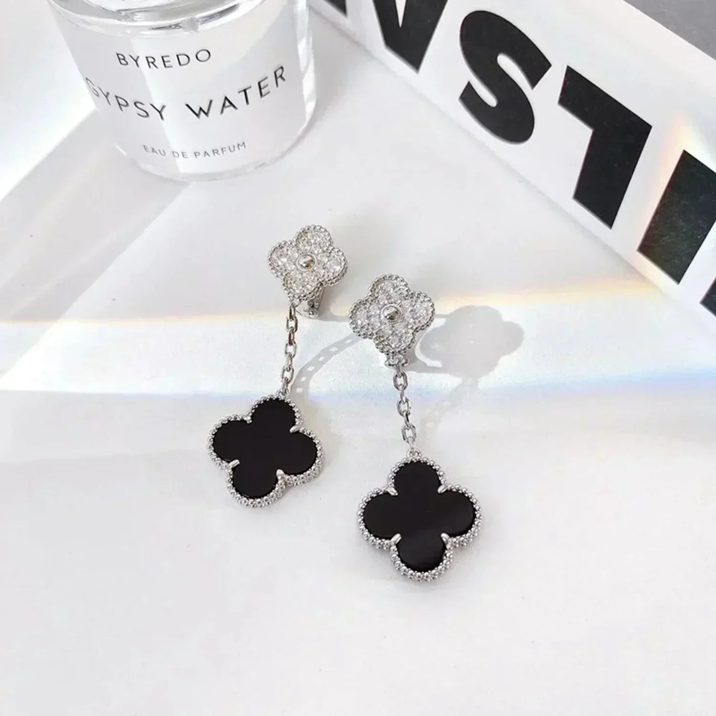 [Topon Jewelry]CLOVER 2 MOTIFS  DIAMOND ONYX EARRINGS SILVER