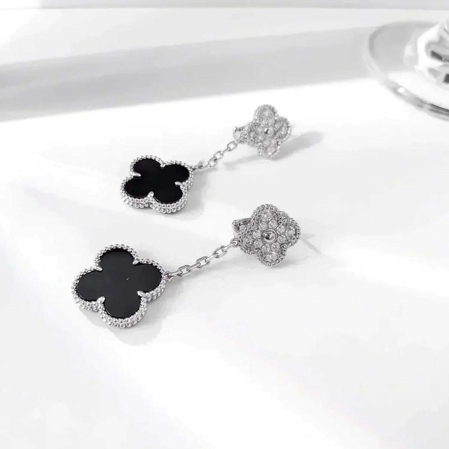 [Topon Jewelry]CLOVER 2 MOTIFS  DIAMOND ONYX EARRINGS SILVER