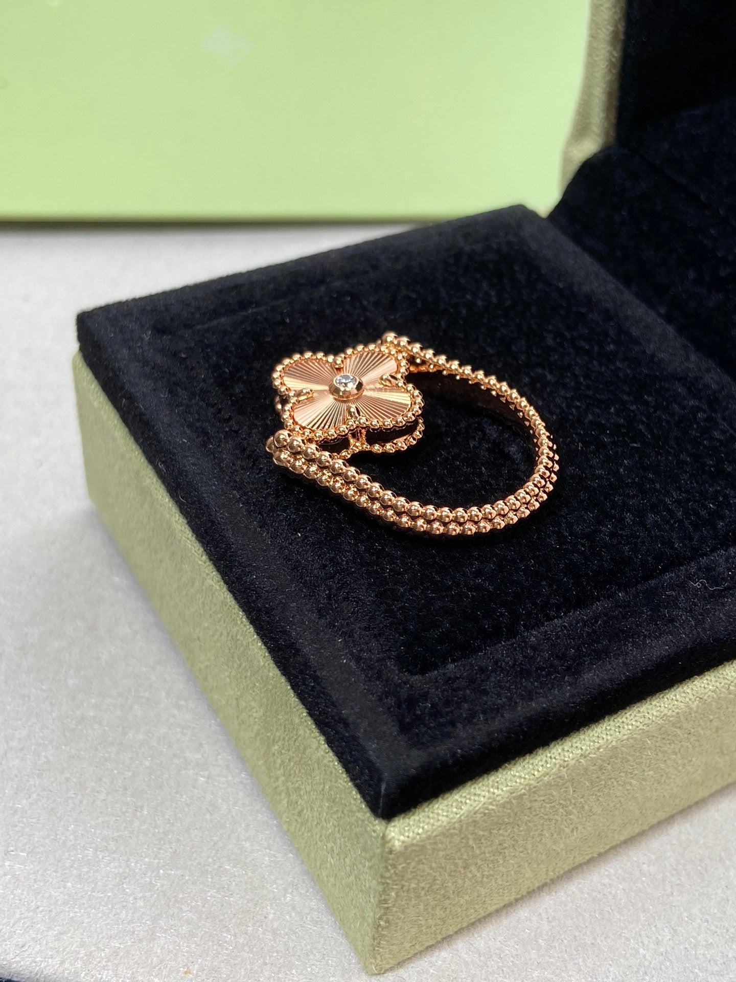 [Topon Jewelry]CLOVER RIVERSIBLE ROSE GOLD RING