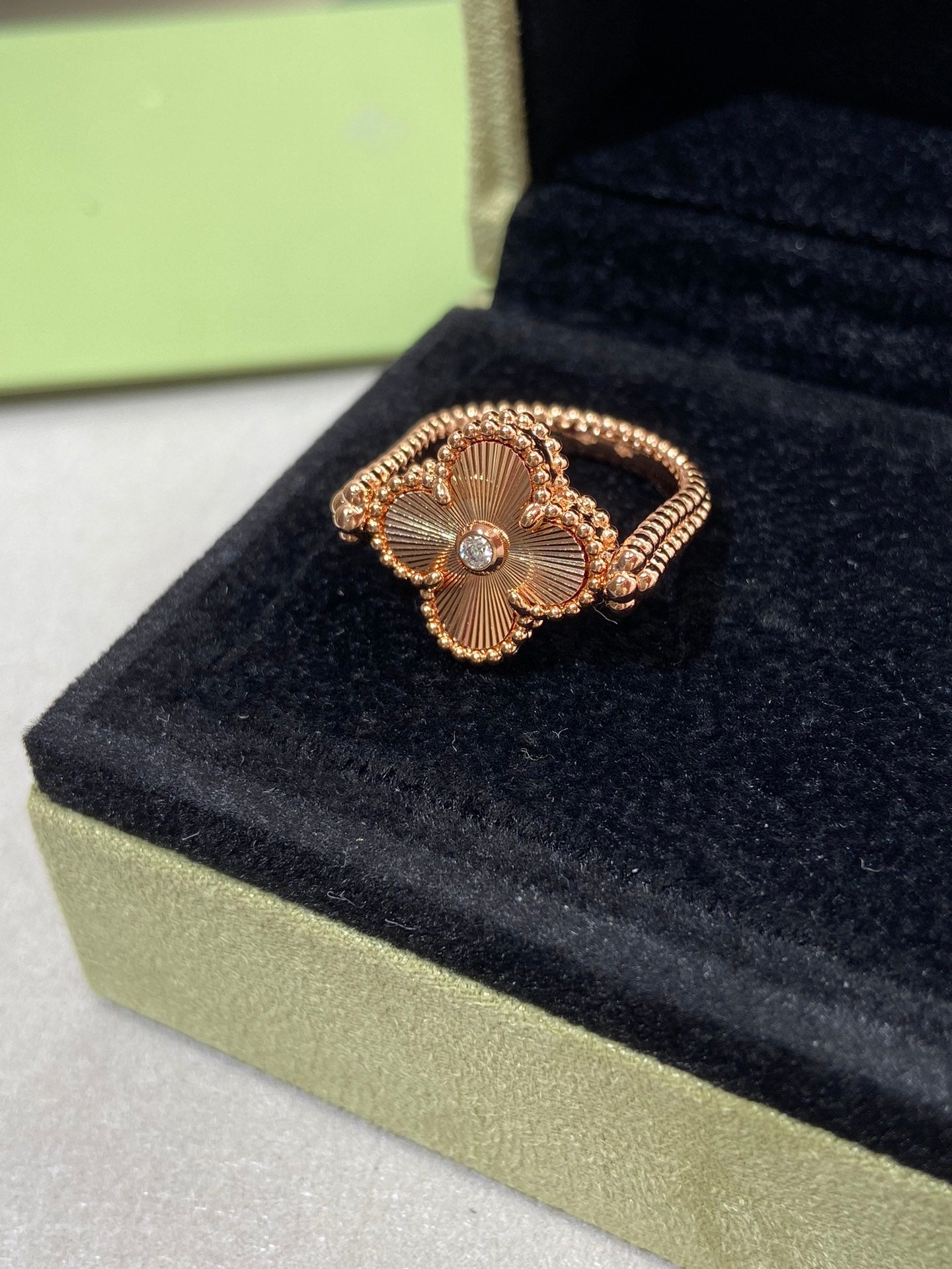 [Topon Jewelry]CLOVER RIVERSIBLE ROSE GOLD RING