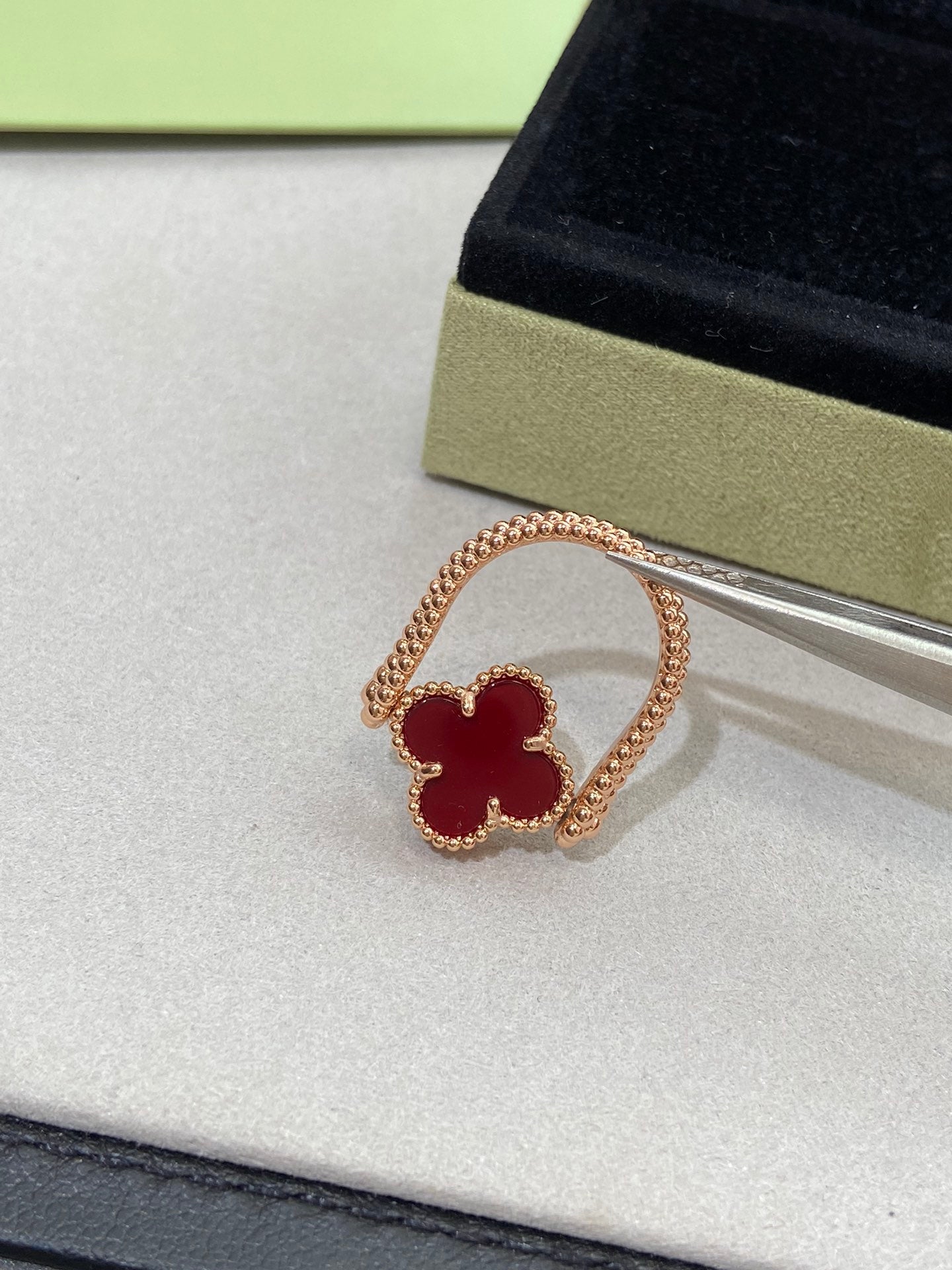 [Topon Jewelry]CLOVER RIVERSIBLE ROSE GOLD RING