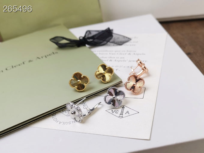 [Topon Jewelry]CLOVER MEDIUM STUD EARRINGS