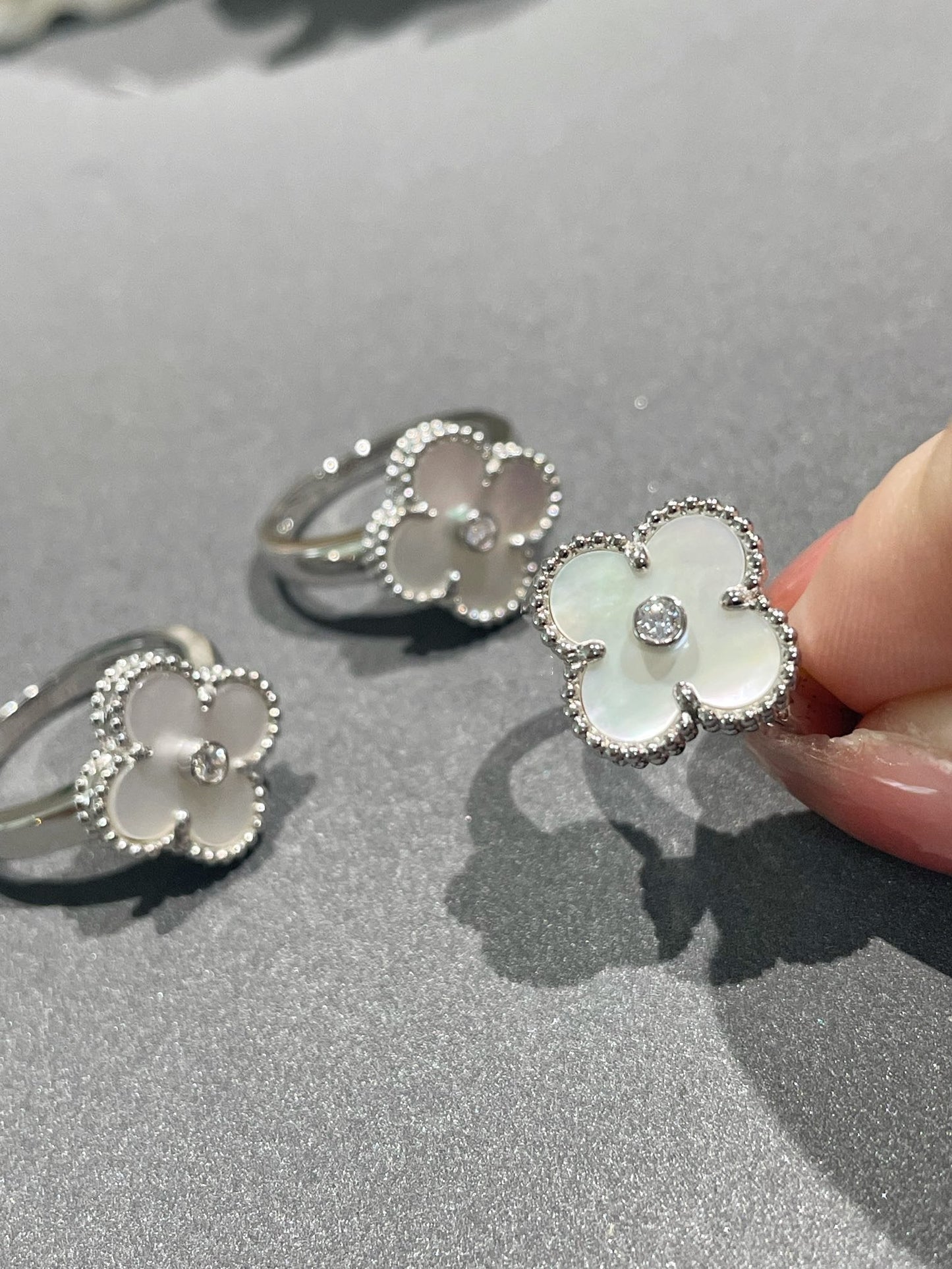 [Topon Jewelry]CLOVER SILVER MOP DIAMOND RING