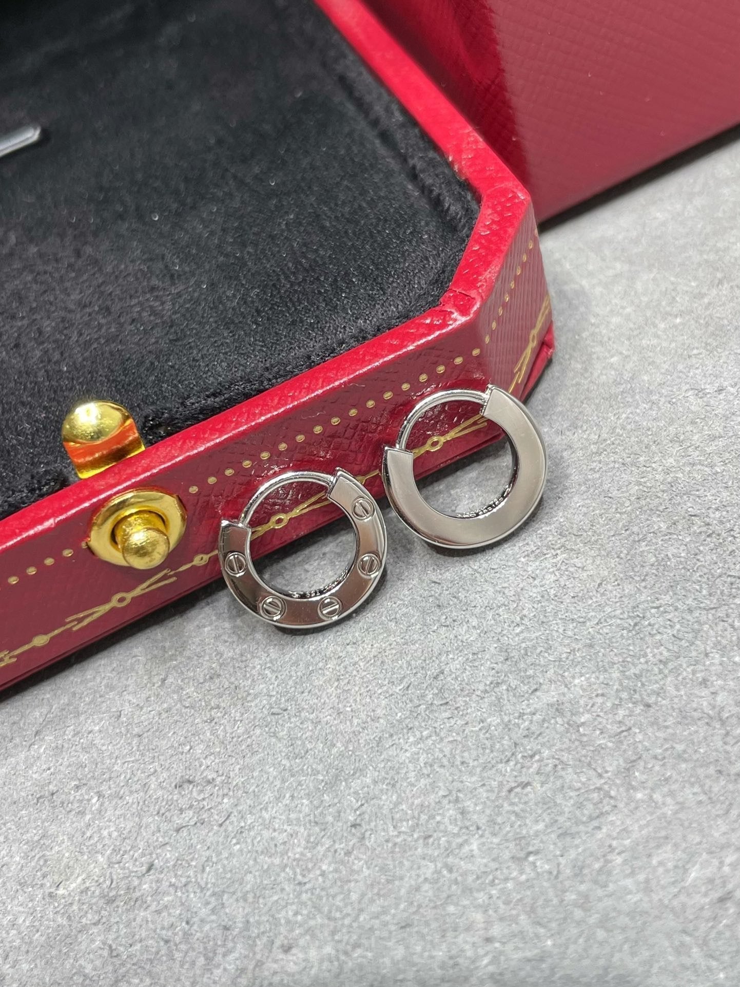 [Topon Jewelry]LOVE MINI EARRINGS