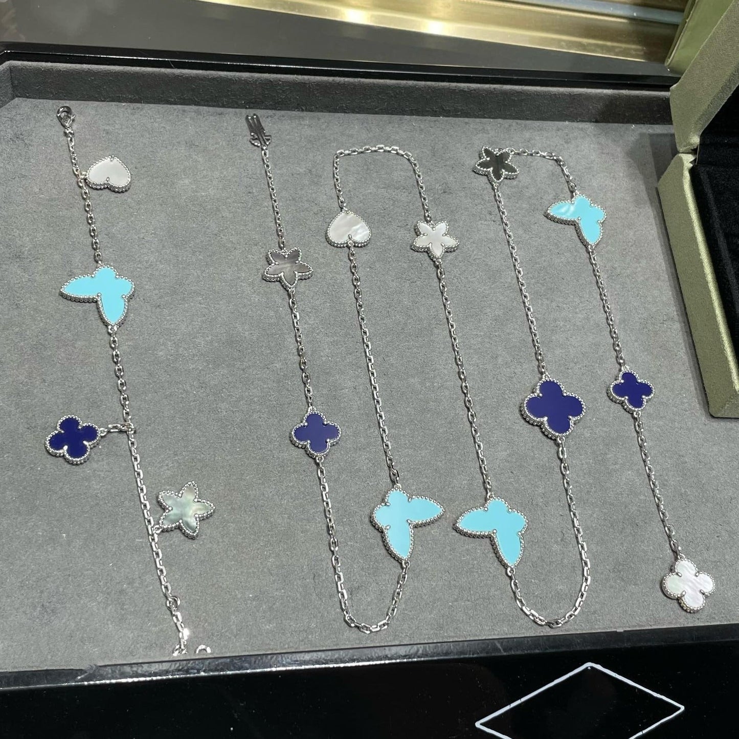 [Topon Jewelry]LUCKY CLOVER SILVER 11 MOTIF NECKLACE