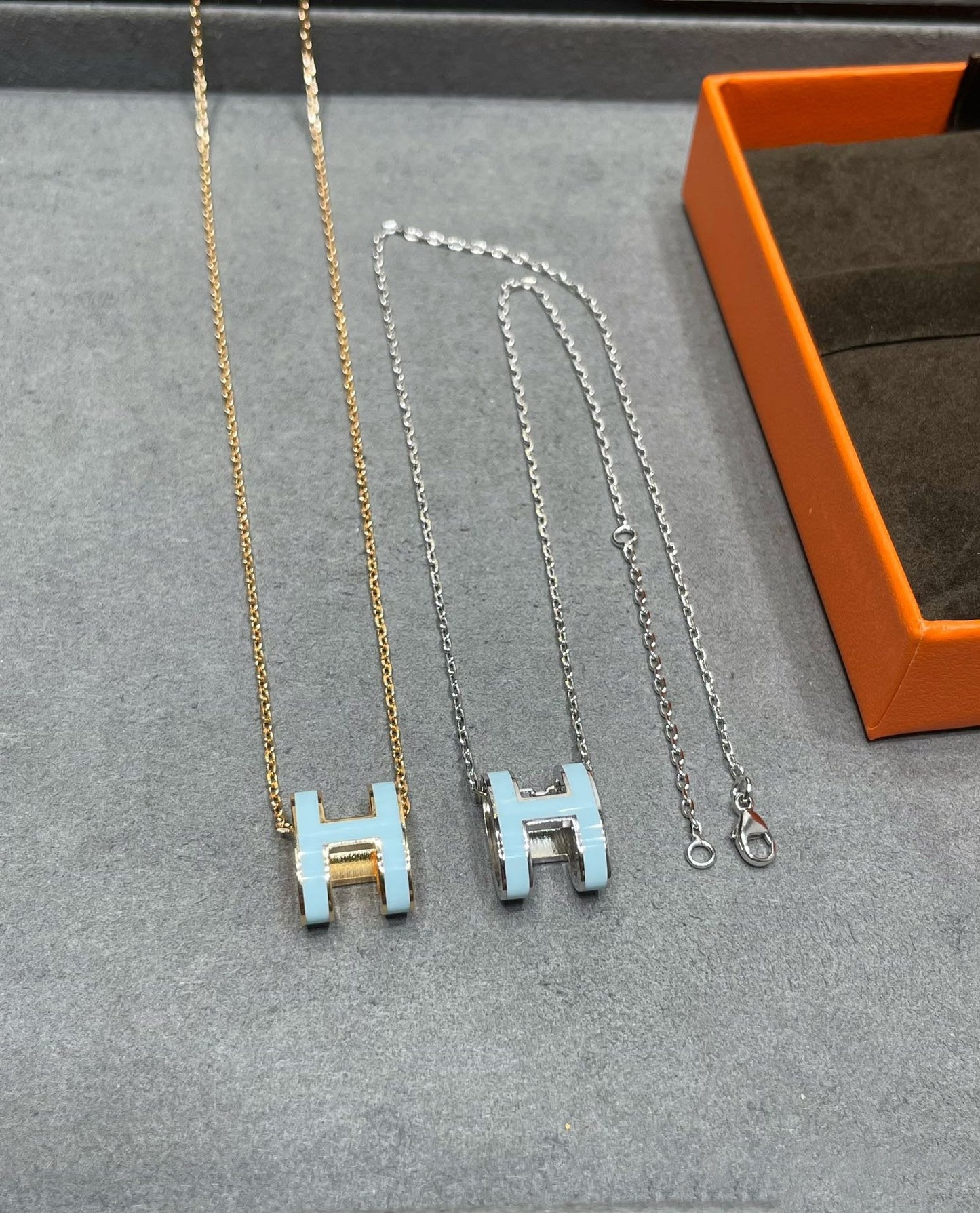 [Topon Jewelry]POP H SKY BLUE NECKLACE