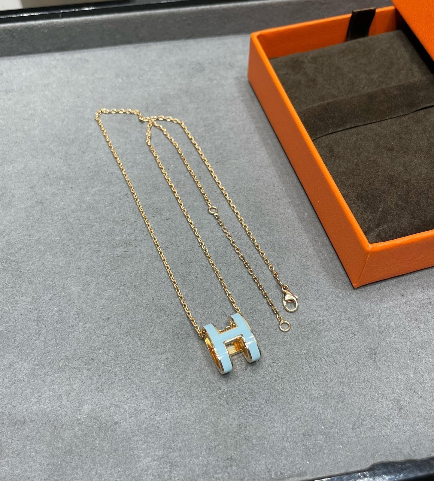 [Topon Jewelry]POP H SKY BLUE NECKLACE