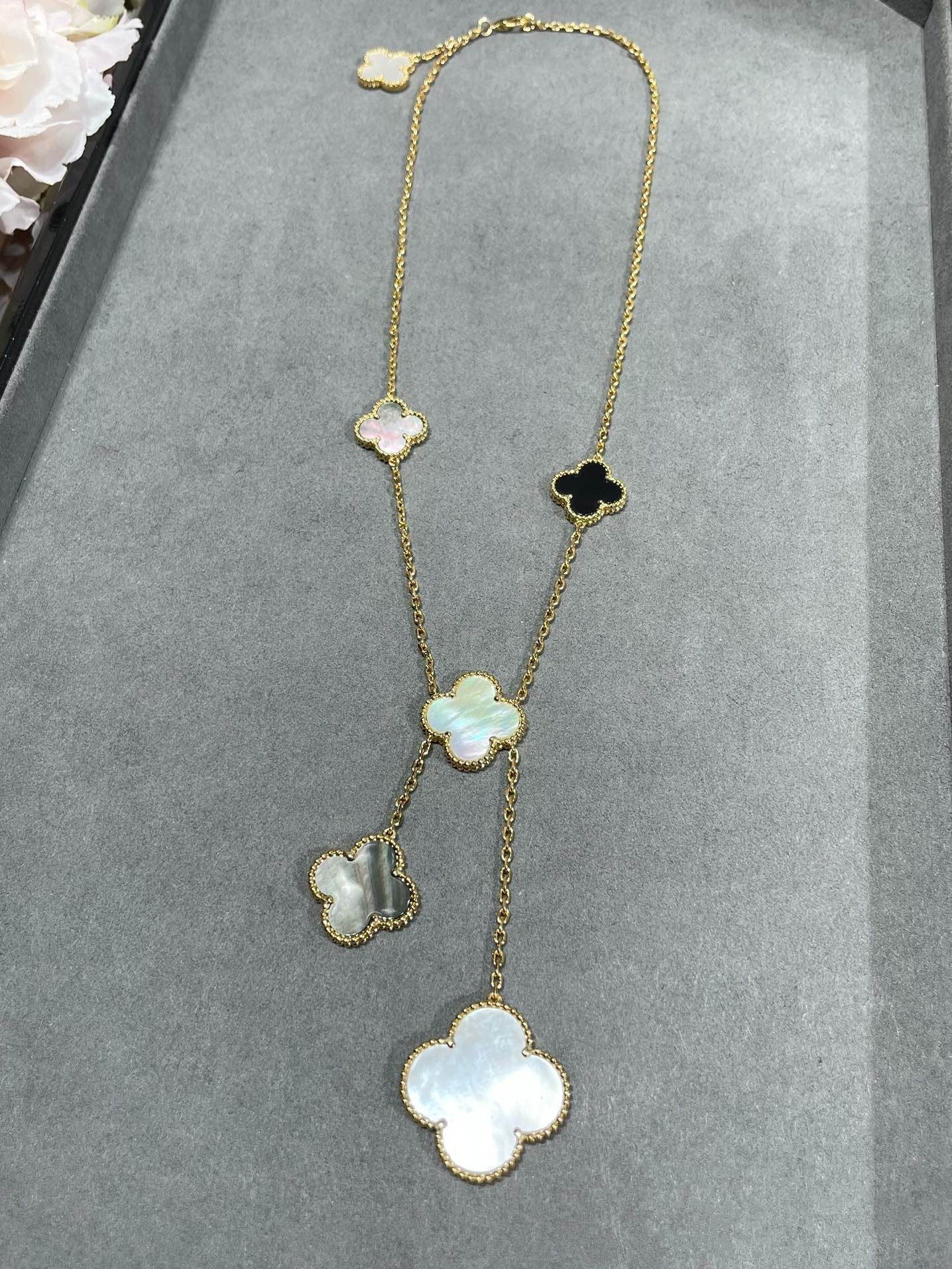 [Topon Jewelry]CLOVER 6 MOTIF MOP ONYX GOLD NECKLACE