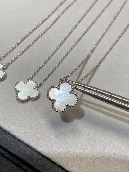 [Topon Jewelry]CLOVER MEDIUM SILVER WHITE MOP NECKLACE