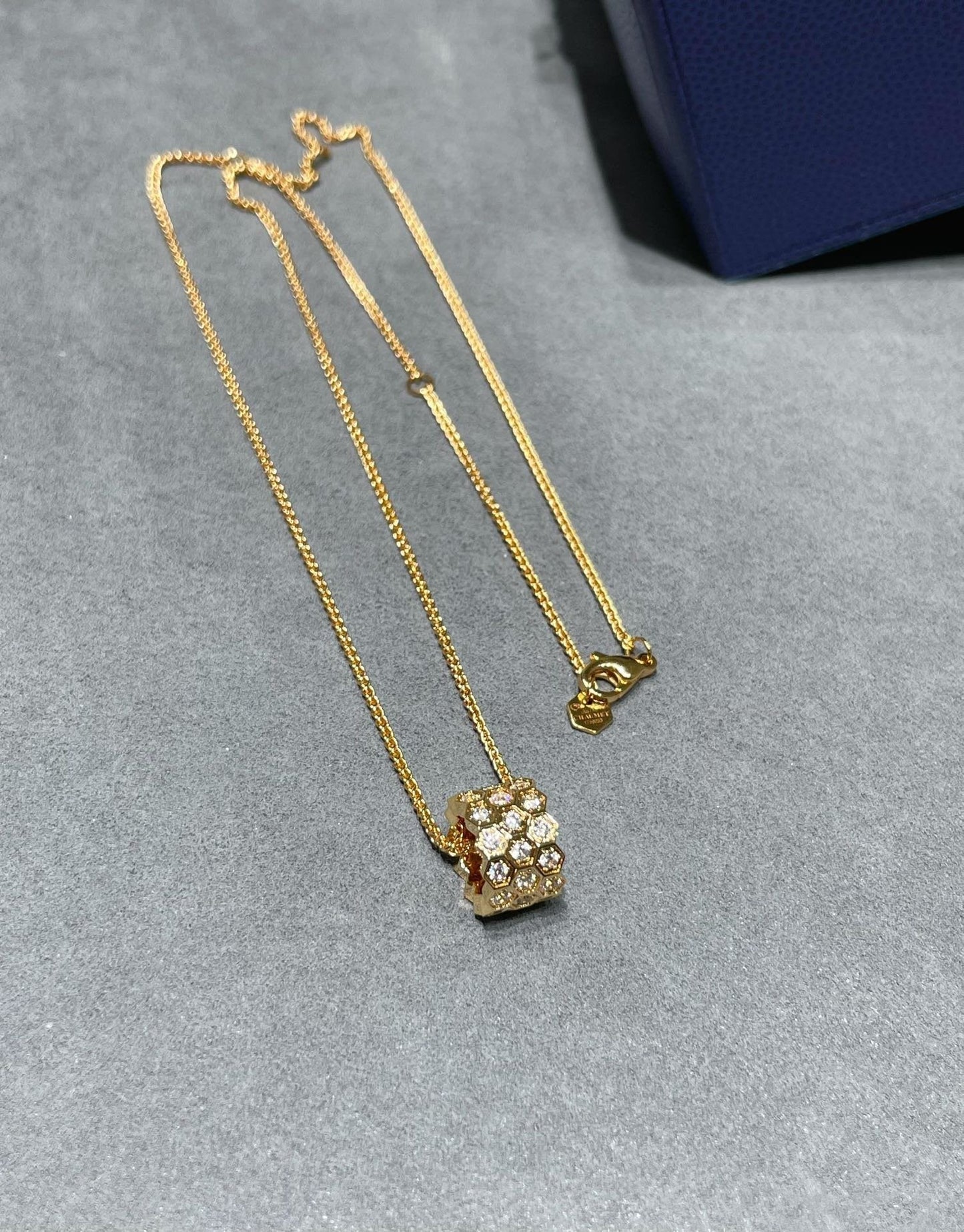 [Topon Jewelry]BEE LOVE DIAMOND PAVED 3 ROW NECKLACE