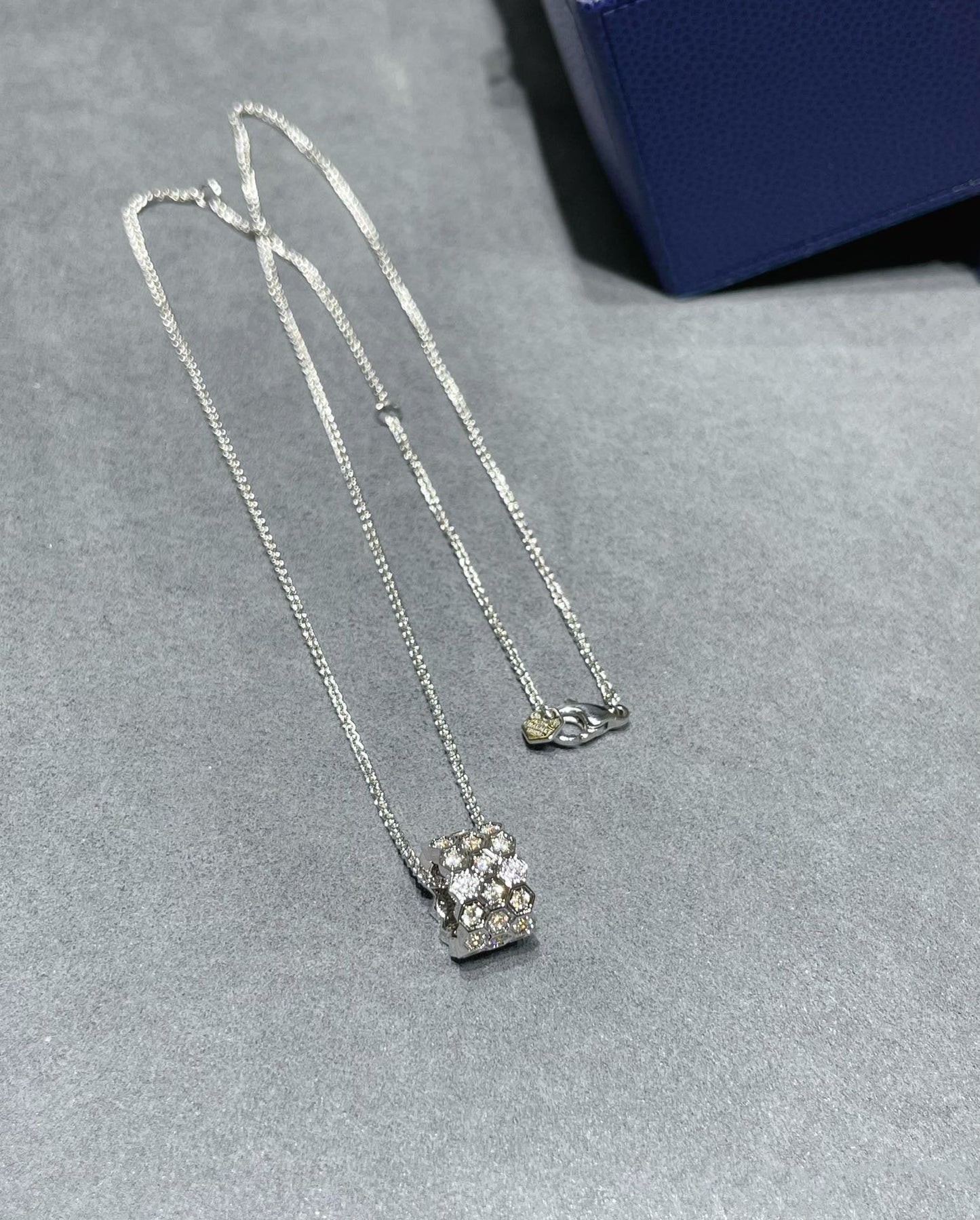 [Topon Jewelry]BEE LOVE DIAMOND PAVED 3 ROW NECKLACE