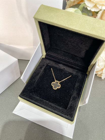 [Topon Jewelry]CLOVER ROCK CRYSTAL ROSE GOLD NECKLACE