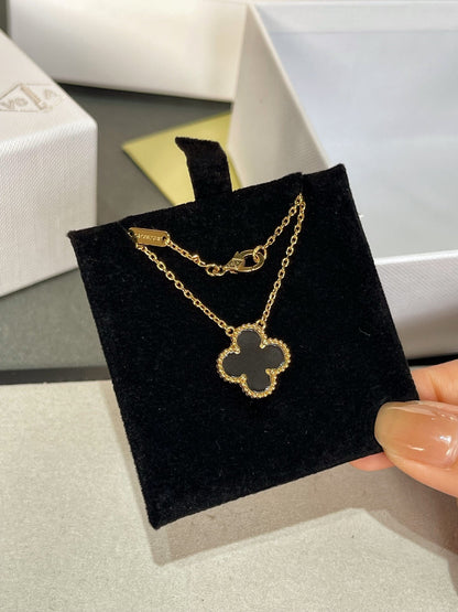 [Topon Jewelry]CLOVER ROCK CRYSTAL ROSE GOLD NECKLACE