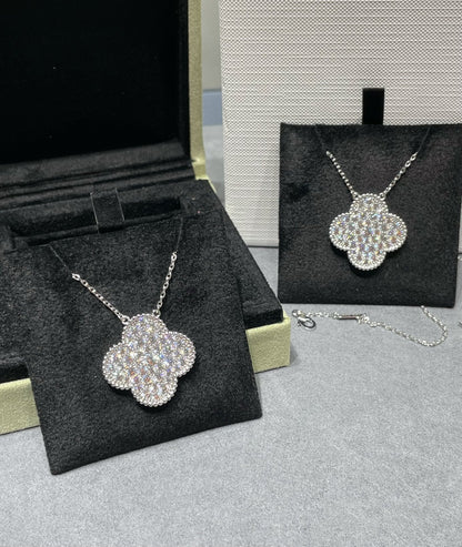 [Topon Jewelry]CLOVER 25MM LARGE PENDANT DIAMOND PAVED SILVER NECKLACE