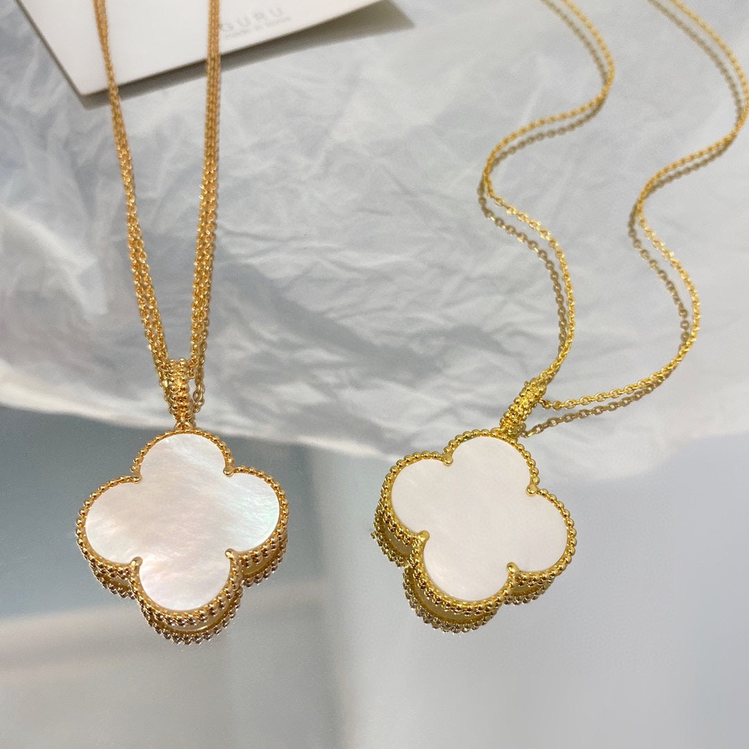 [Topon Jewelry]CLOVER 25MM MOP LARGE PENDANT NECKLACE