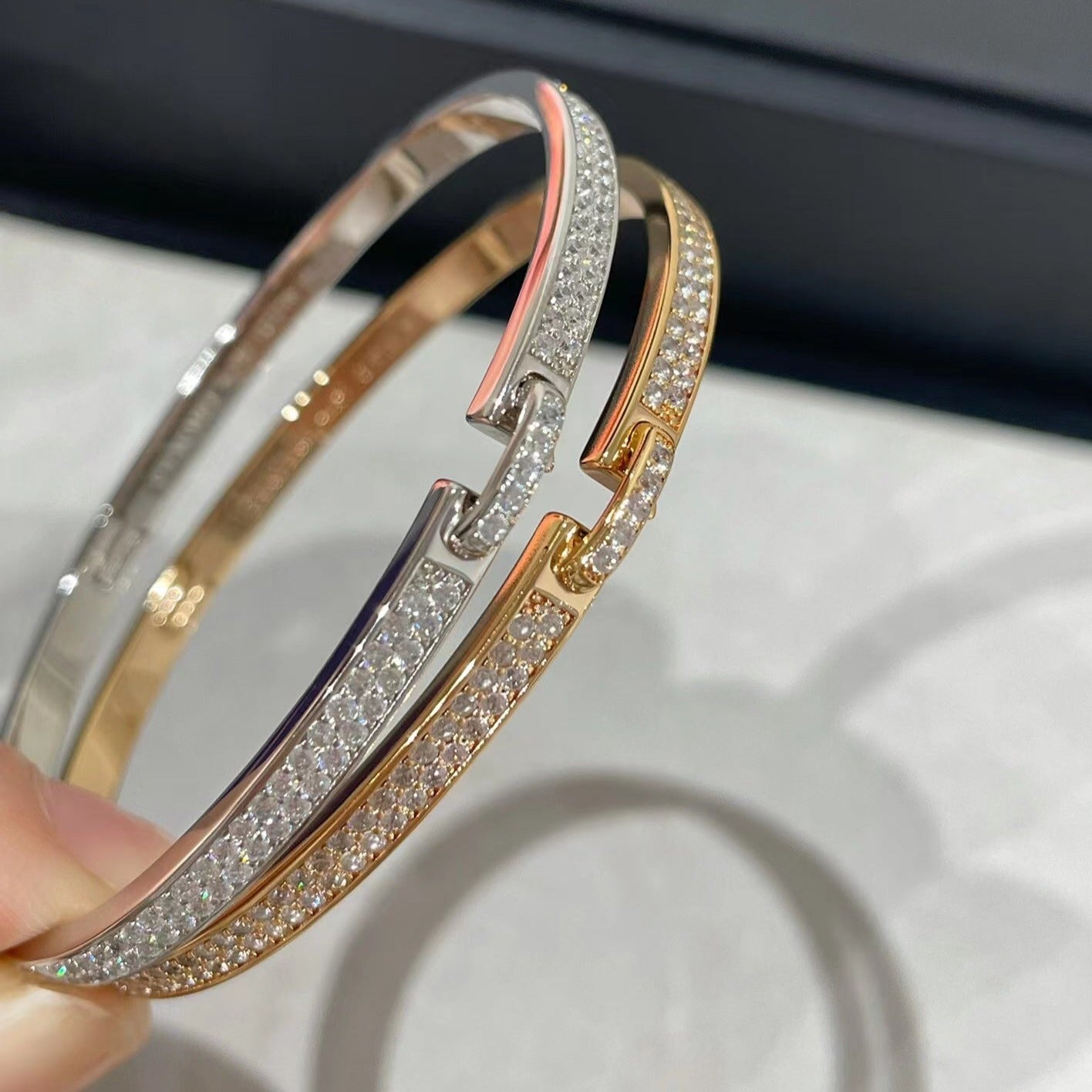 [Topon Jewelry]LIENS VIDENCE DIAMOND PAVED BRACELET