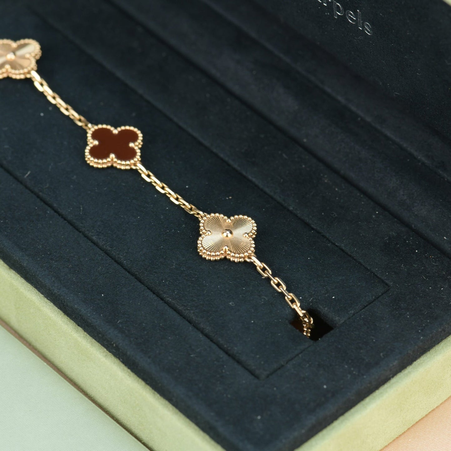 [Topon Jewelry]CLOVER  5 MOTIFS CARNELIAN GOLD BRACELET