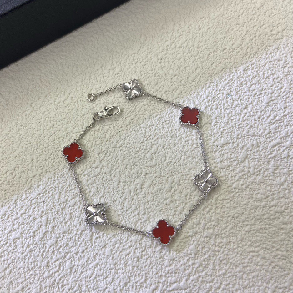 [Topon]CLOVER 6 MOTIF RED AGATE LASER BRACELET