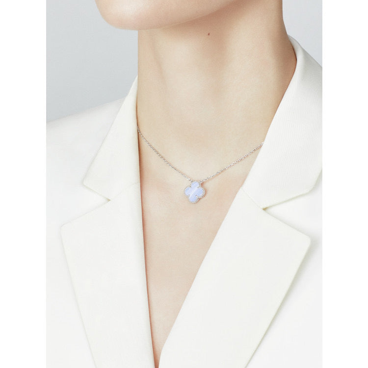 [Topon Jewelry]CLOVER 15MM BLUE CHALCEDONY NECKLACE SILVER