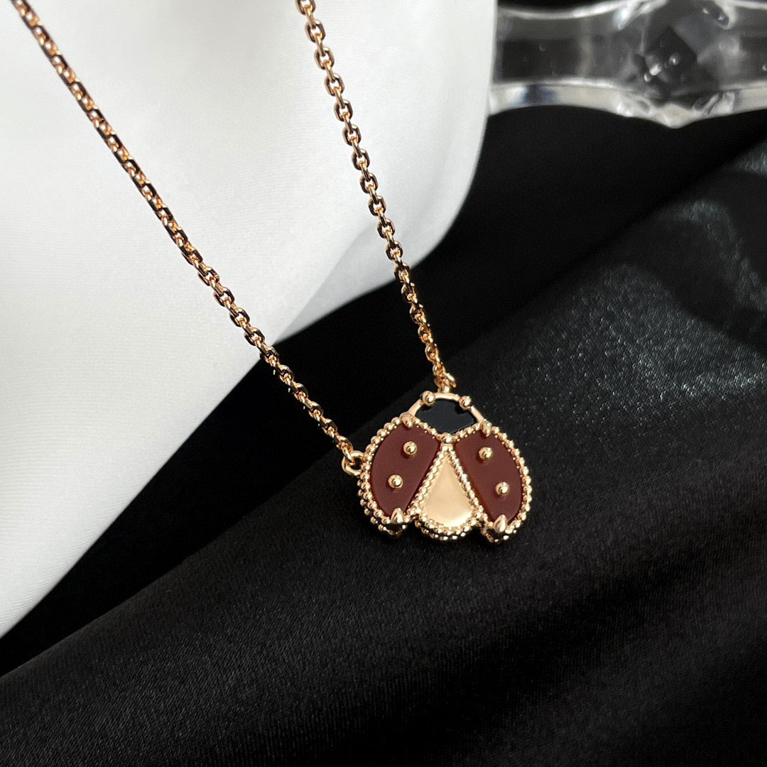 [Topon Jewelry]LUCKY  CARNELIANS LADYBUG NECKLACE