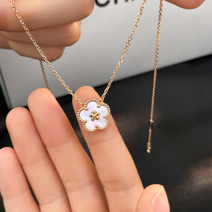 [Topon Jewelry]LUCKY  WHITE MOP  PLUM BLOSSOM NECKLACE