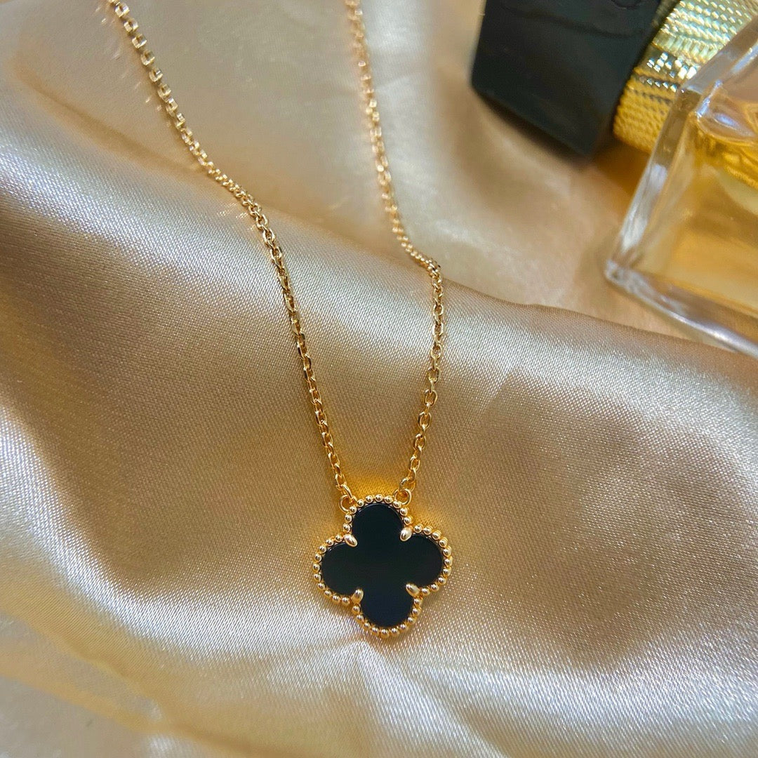 [Topon Jewelry]CLOVER 15MM BLACK ONYX SINGLE FLOWER NECKLACE