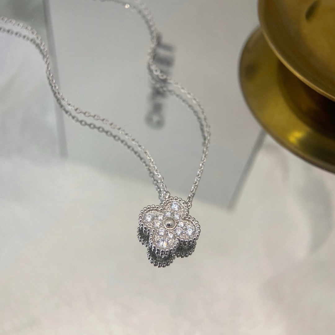 [Topon Jewelry]CLOVER 15MM DIAMOND SINGLE FLOWER NECKLACE