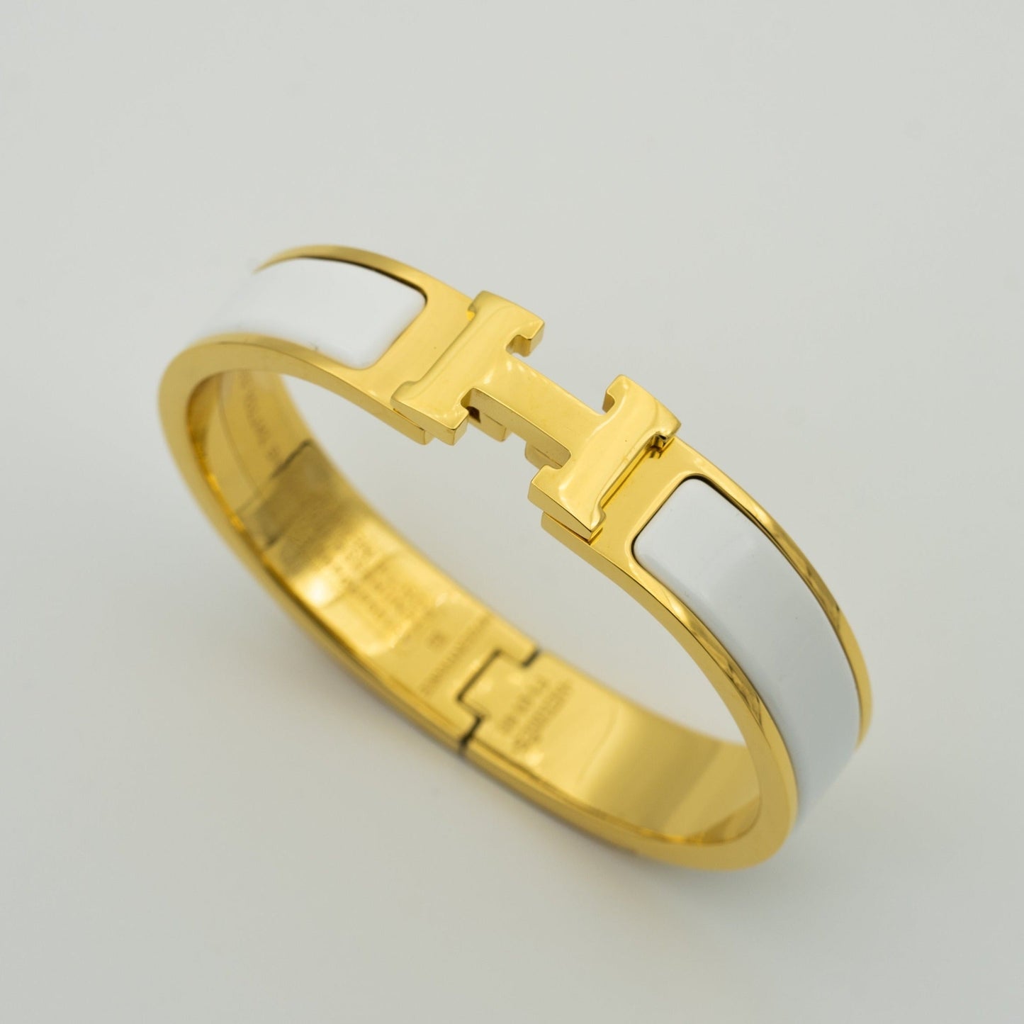 [Topon]H WHITE BRACELET