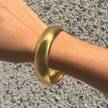 [Topon]Maelis Smooth Gold Bangle