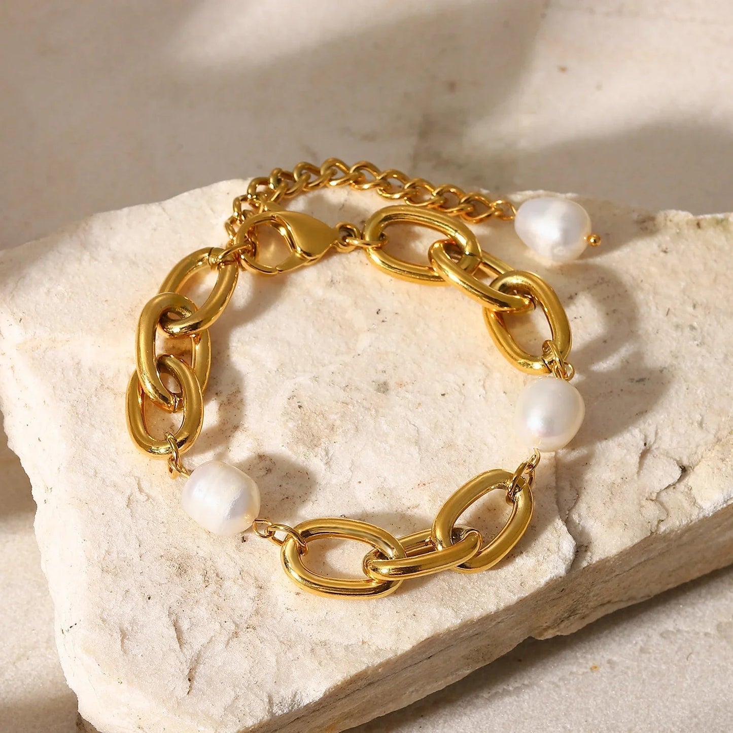 [Topon]Ysabel Chunky Freshwater Pearl Bracelet