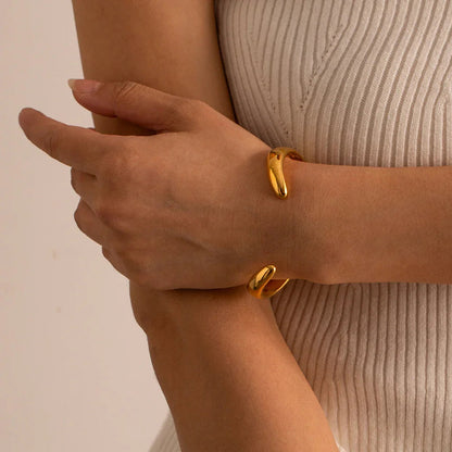 [Topon]Audrina Contemporary Gold Bangle