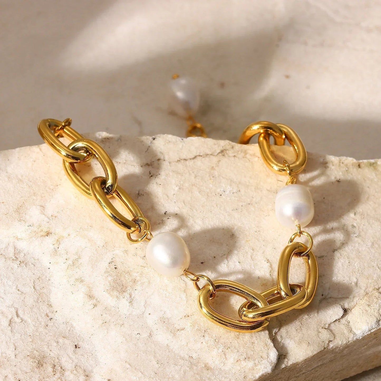 [Topon]Ysabel Chunky Freshwater Pearl Bracelet